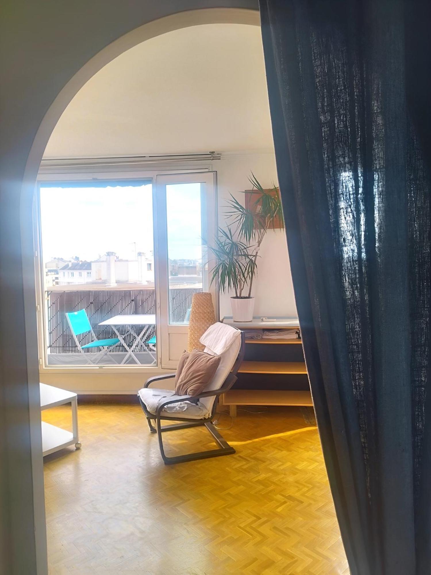Charmant Appartement Lumineux - Dernier Etage Avec Balcon - Proche Centre-Ville Nantes Luaran gambar