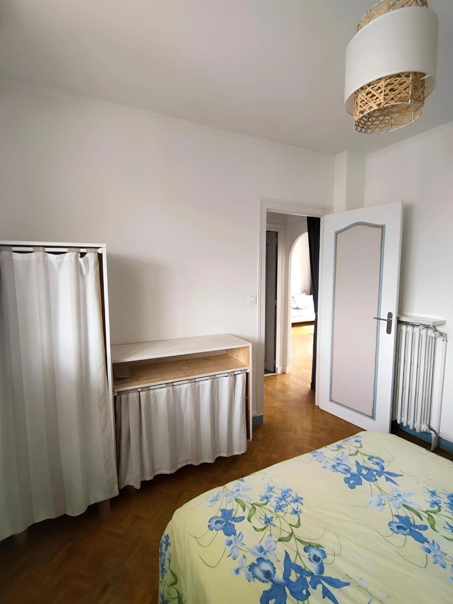 Charmant Appartement Lumineux - Dernier Etage Avec Balcon - Proche Centre-Ville Nantes Luaran gambar
